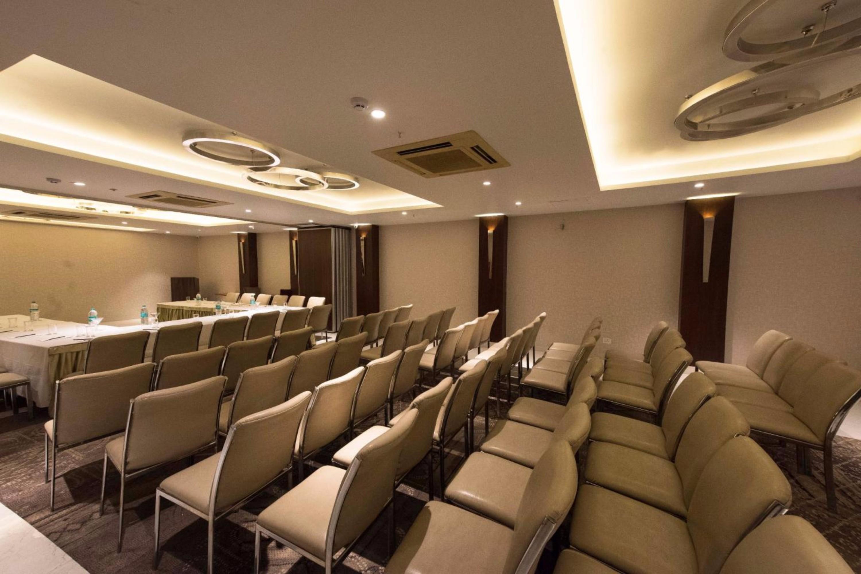 Connaught Royale Delhi Hotel New Delhi Exterior photo